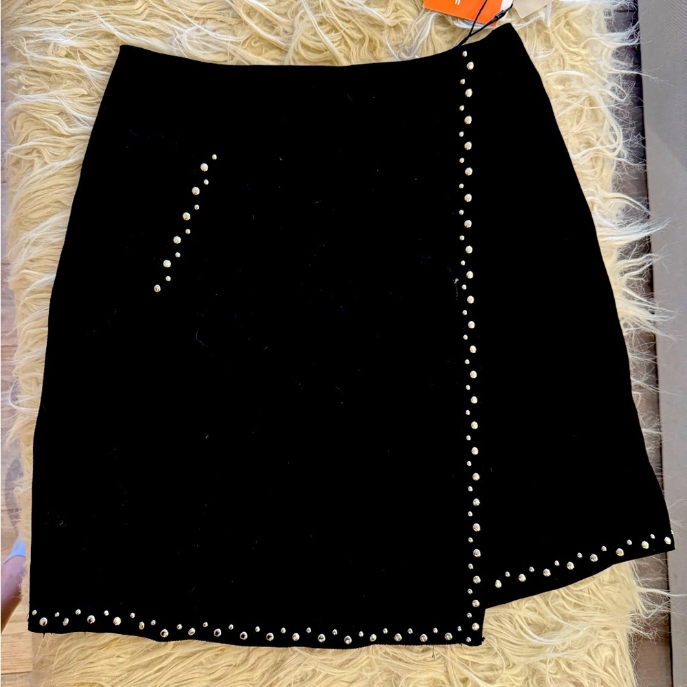 Black embellished skirt new with tags